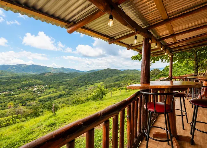 Bella Vista * Hojancha